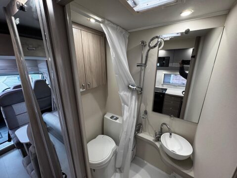 Elddis Majestic 23