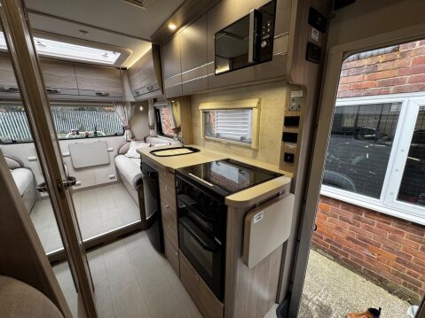Elddis Majestic 24