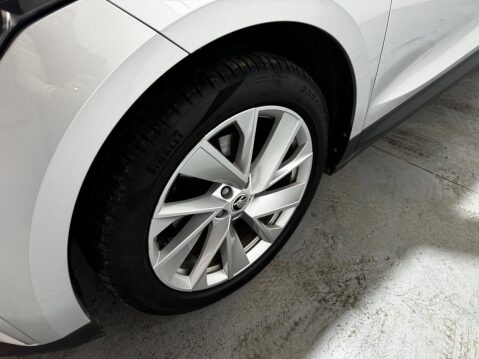 Skoda Enyaq 62kWh 60 Nav Suite Auto 5dr 24