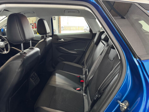 Vauxhall Grandland X 1.5 Turbo D BlueInjection Tech Line Nav Euro 6 (s/s) 5dr 26