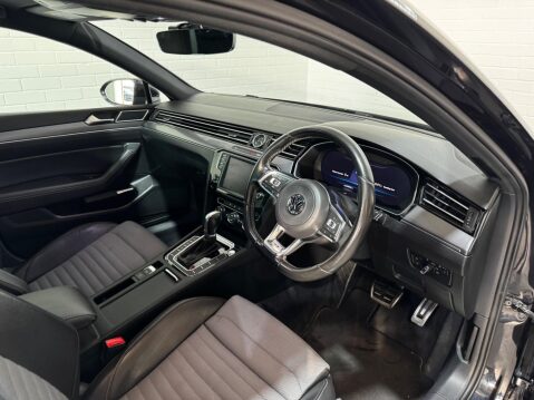 Volkswagen Passat 2.0 TDI R-Line DSG Euro 6 (s/s) 5dr 16