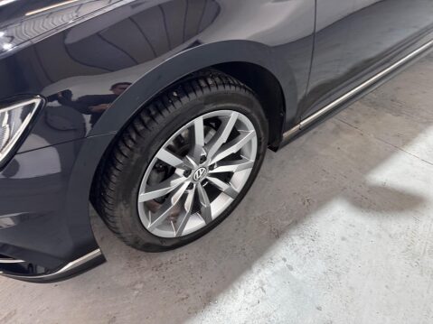Volkswagen Passat 2.0 TDI R-Line DSG Euro 6 (s/s) 5dr 23