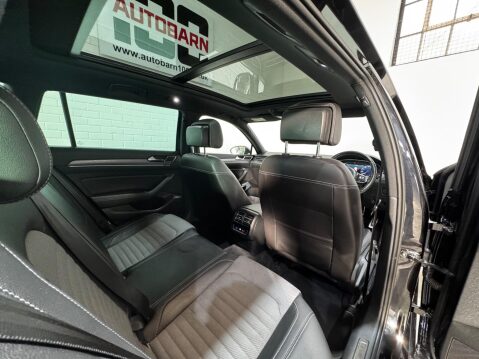Volkswagen Passat 2.0 TDI R-Line DSG Euro 6 (s/s) 5dr 21