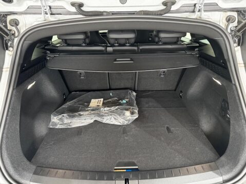 Fisker Ocean Hyper Range 113kWh Extreme Auto 4WDE 5dr (Dual Motor) 29