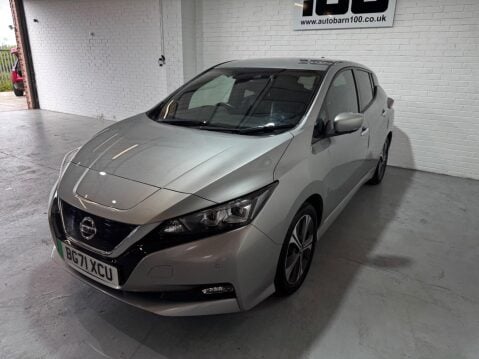 Nissan LEAF 40kWh Tekna Auto 5dr 3
