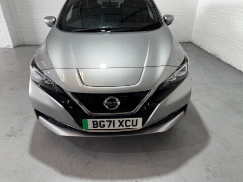 Nissan LEAF 40kWh Tekna Auto 5dr 8