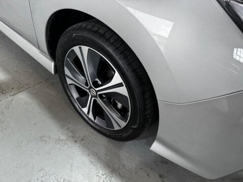 Nissan LEAF 40kWh Tekna Auto 5dr 27