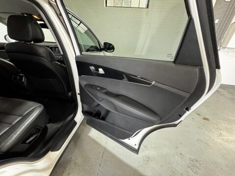 Kia Sorento 2.2 CRDi KX-2 AWD Euro 6 (s/s) 5dr 22