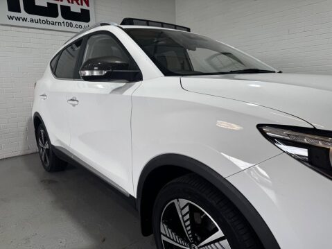 MG ZS 44.5kWh Exclusive Auto 5dr 3