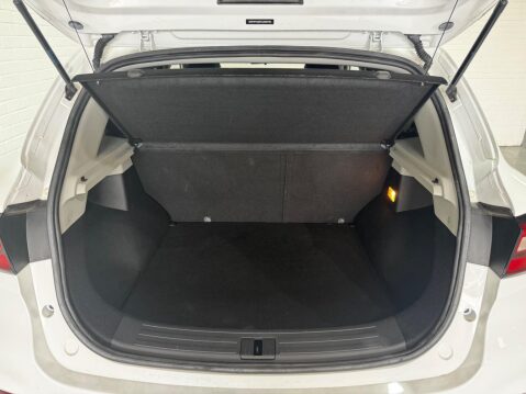 MG ZS 44.5kWh Exclusive Auto 5dr 31