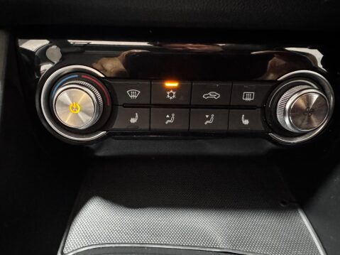 MG ZS 44.5kWh Exclusive Auto 5dr 33