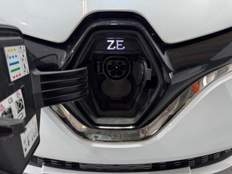 Renault Zoe R135 52kWh GT Line Auto 5dr (i, Rapid Charge) 17