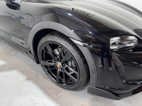 Porsche Taycan Performance Plus 93.4kWh 4 Cross Turismo Auto 4WD 5dr (11kW Charger) 31