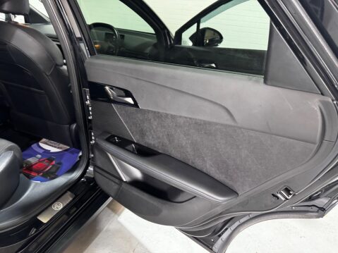 MG MG4 64kWh Trophy Long Range Auto 5dr 26