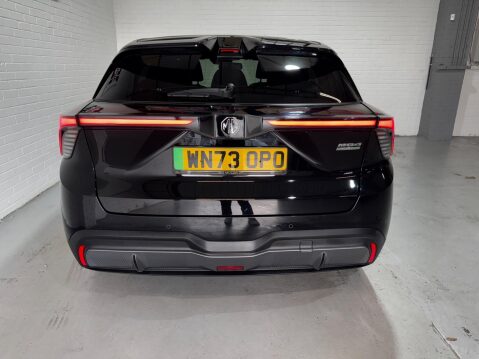 MG MG4 64kWh Trophy Long Range Auto 5dr 14