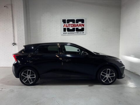 MG MG4 64kWh Trophy Long Range Auto 5dr 16