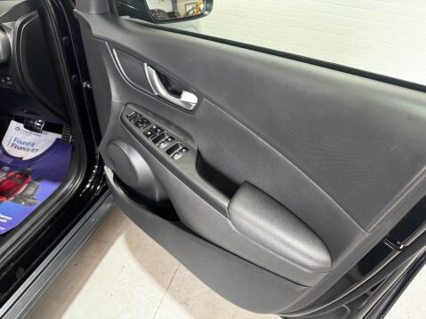 Hyundai KONA 64kWh Ultimate Auto 5dr (10.5kW Charger) 19