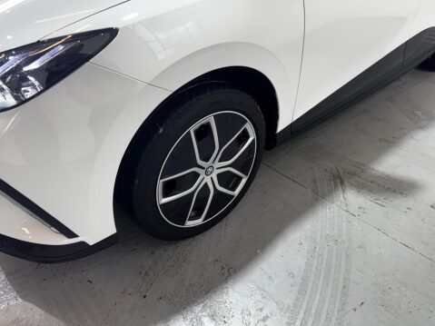 MG MG4 64kWh Trophy Long Range Auto 5dr 22