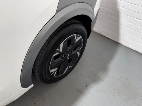 Kia Niro 64.8kWh 4 Auto 5dr 23