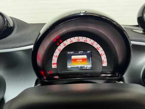 Smart Forfour 17.6kWh Premium Auto 5dr (22kW Charger) 28