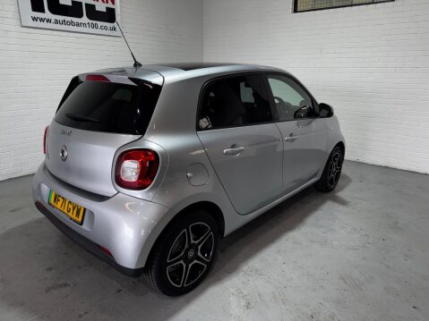 Smart Forfour 17.6kWh Premium Auto 5dr (22kW Charger) 14