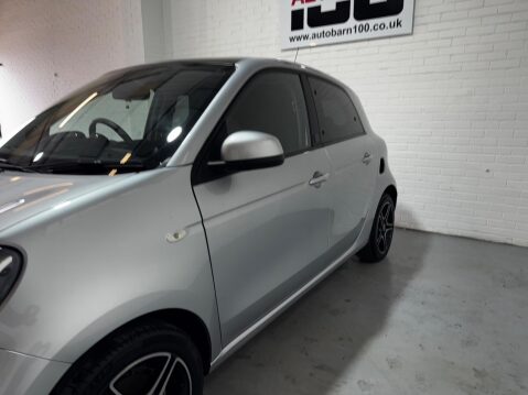 Smart Forfour 17.6kWh Premium Auto 5dr (22kW Charger) 4