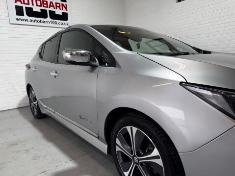 Nissan LEAF 40kWh N-Connecta Auto 5dr 7