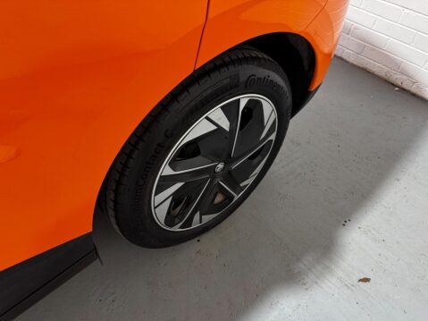 MG MG4 64kWh Trophy Long Range Auto 5dr 23