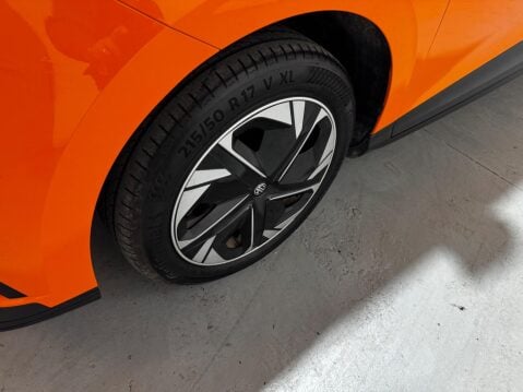 MG MG4 64kWh Trophy Long Range Auto 5dr 24