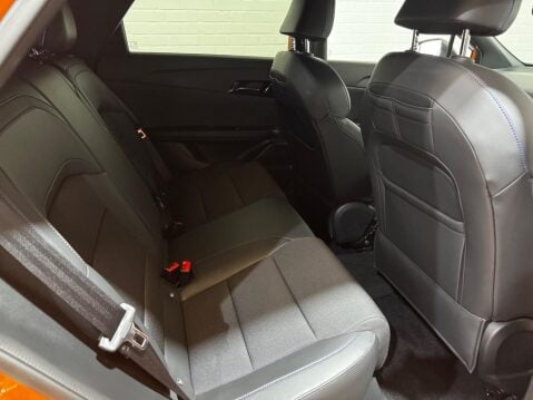 MG MG4 64kWh Trophy Long Range Auto 5dr 19