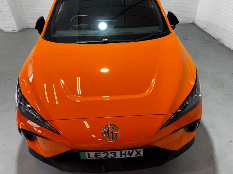 MG MG4 64kWh Trophy Long Range Auto 5dr 9