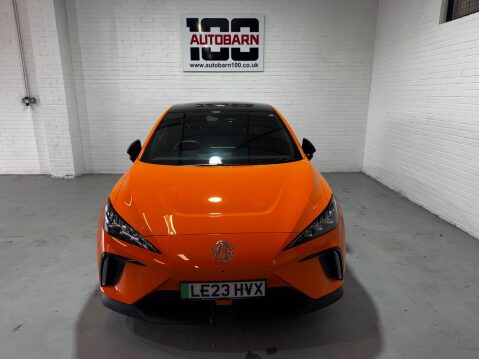 MG MG4 64kWh Trophy Long Range Auto 5dr 8