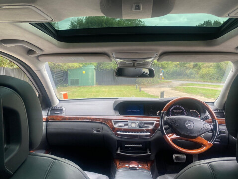 Mercedes-Benz S Class 5.5 S500 V8 G-Tronic Euro 5 4dr 35
