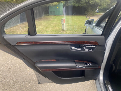 Mercedes-Benz S Class 5.5 S500 V8 G-Tronic Euro 5 4dr 38