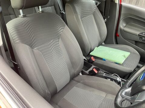 Ford Fiesta 1.6 Zetec Powershift Euro 5 5dr 23
