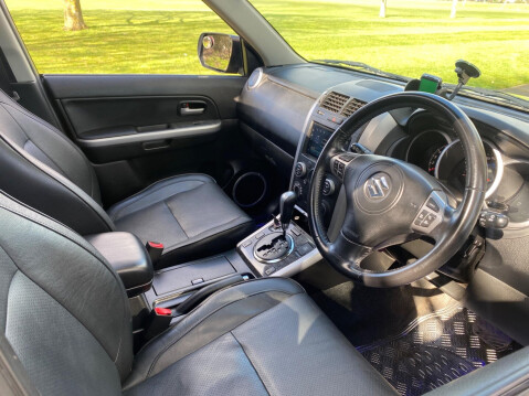 Suzuki Grand Vitara 2.4 VVT SZ5 Auto 4WD Euro 5 5dr 27