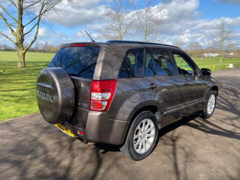 Suzuki Grand Vitara 2.4 VVT SZ5 Auto 4WD Euro 5 5dr 8