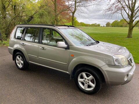Nissan X-Trail 2.5 SVE 5dr 3