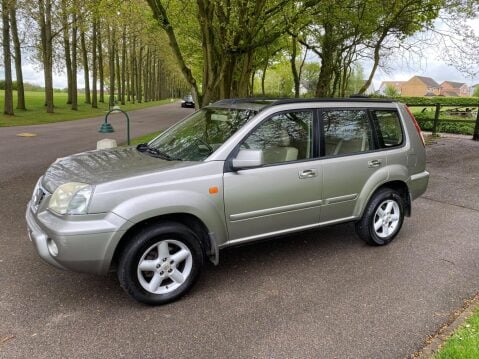 Nissan X-Trail 2.5 SVE 5dr 14