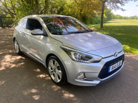 Hyundai i20 1.0 T-GDi Sport Nav Coupe 3dr Petrol Manual Euro 6 (100 ps) 29