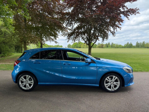 Mercedes-Benz A Class 2.1 A200d Sport (Premium) 7G-DCT Euro 6 (s/s) 5dr 2