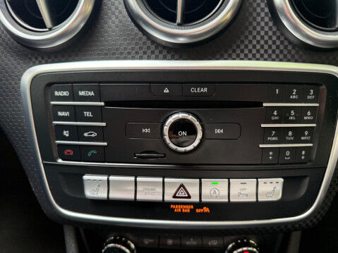 Mercedes-Benz A Class 2.1 A200d Sport (Premium) 7G-DCT Euro 6 (s/s) 5dr 33