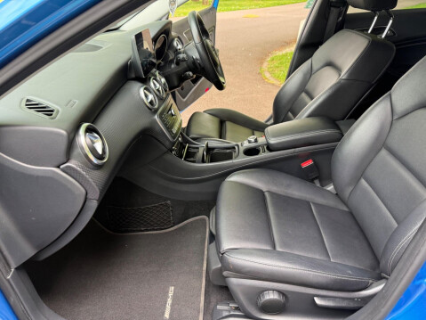 Mercedes-Benz A Class 2.1 A200d Sport (Premium) 7G-DCT Euro 6 (s/s) 5dr 47