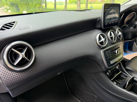 Mercedes-Benz A Class 2.1 A200d Sport (Premium) 7G-DCT Euro 6 (s/s) 5dr 50