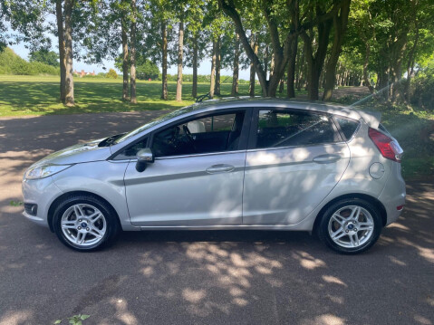 Ford Fiesta 1.25 Zetec Euro 5 5dr 17