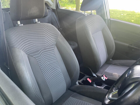 Ford Fiesta 1.25 Zetec Euro 5 5dr 28