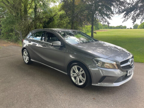 Mercedes-Benz A Class 2.1 A200d Sport (Executive) Euro 6 (s/s) 5dr 1