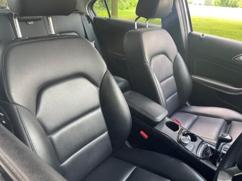 Mercedes-Benz A Class 2.1 A200d Sport (Executive) Euro 6 (s/s) 5dr 22