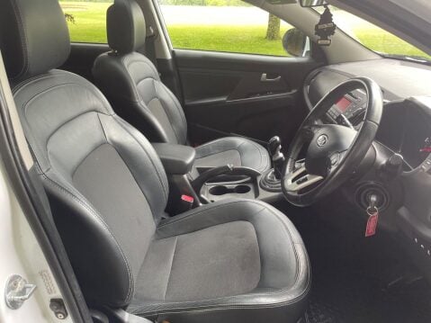 Kia Sportage 2.0 CRDi KX-2 AWD Euro 5 5dr 26
