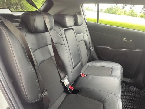 Kia Sportage 2.0 CRDi KX-2 AWD Euro 5 5dr 31